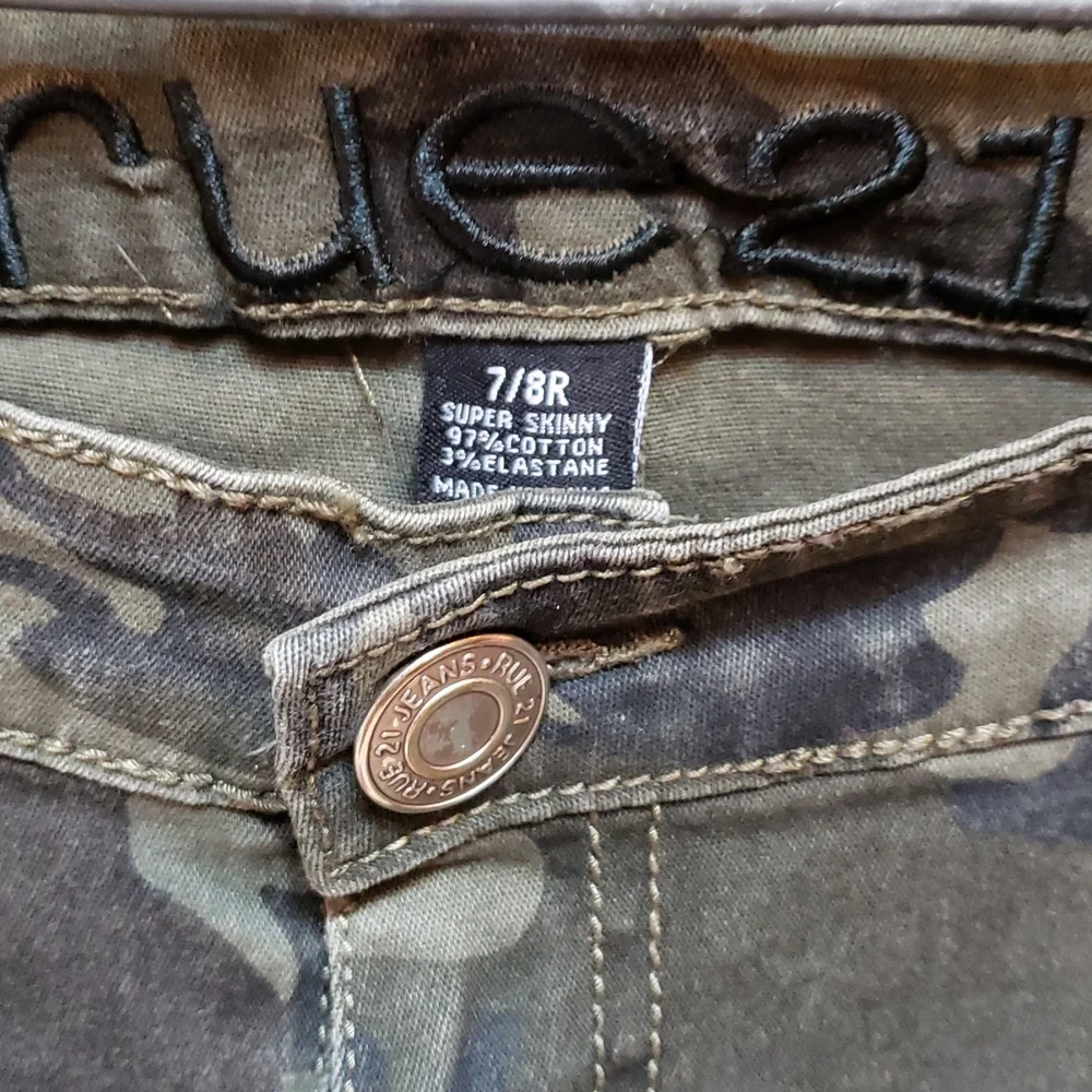 Rue21 Camo Skinny Pant - Picture 2 of 3